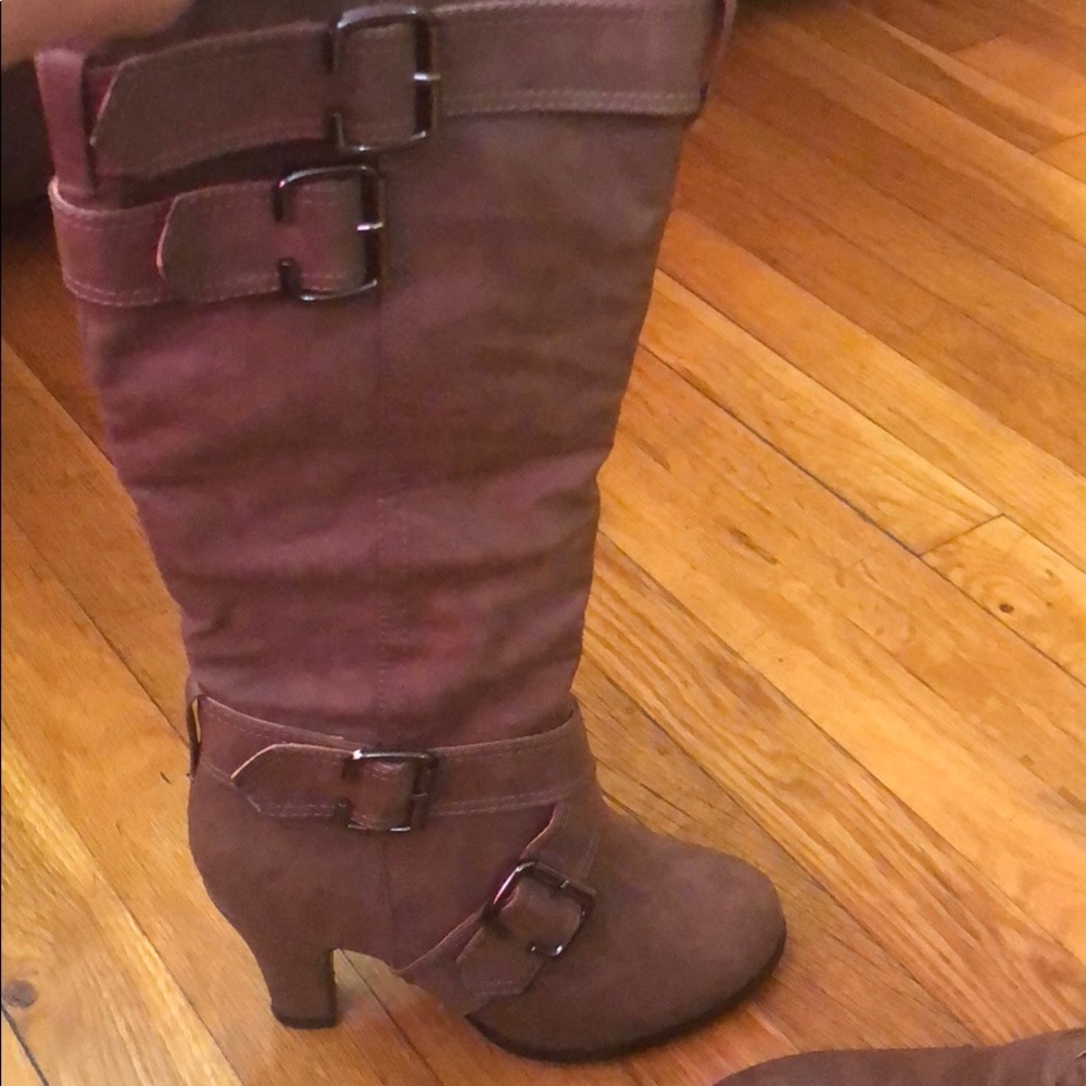 Anna Boots - image 4